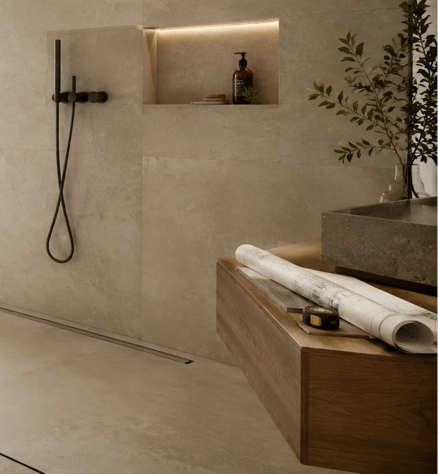 Baño en obra preparado para ejecutar una ducha a ras de suelo con impermeabilización y pendientes